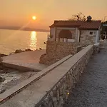 Sunce Sa Panoramskim Pogledom *