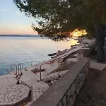 Sunce Sa Panoramskim Pogledom ノヴィ・ヴィノドロスキー