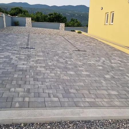 Sunce Sa Panoramskim Pogledom Apartment *